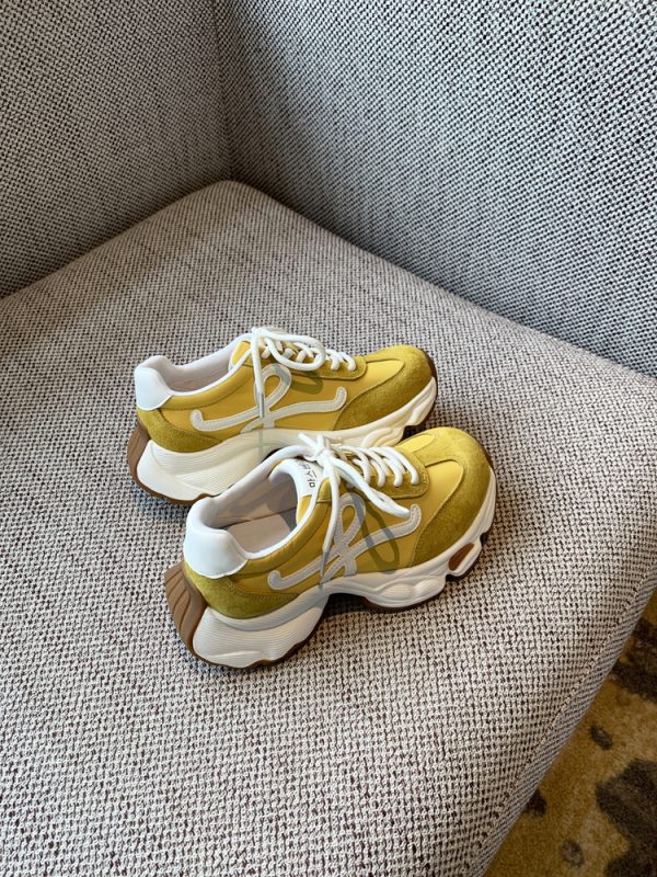 Retro Dad Shoes for Women - 2025 New Style Genuine Leather, Breathable Thick-Soled, Height-Increasing Casual Sports Shoes