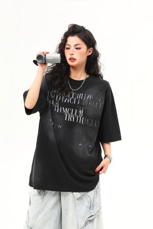 Retro Distressed Letter Short-Sleeve T-Shirt for Women â€“ Summer Loose Fit Versatile Casual Top, Vintage American Style