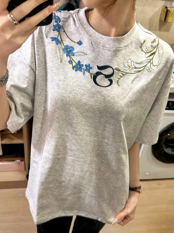 Retro Embroidered Floral Gray Short Sleeve T-Shirt for Women - Summer 2025 High-End Design, Trendy Y2K Style