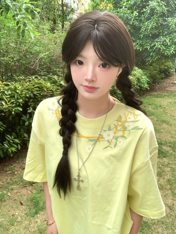 Retro Floral Embroidered Milk Yellow Short Sleeve T-Shirt for Women - Summer 2025 Trendy Half Sleeve Age-Reducing Top