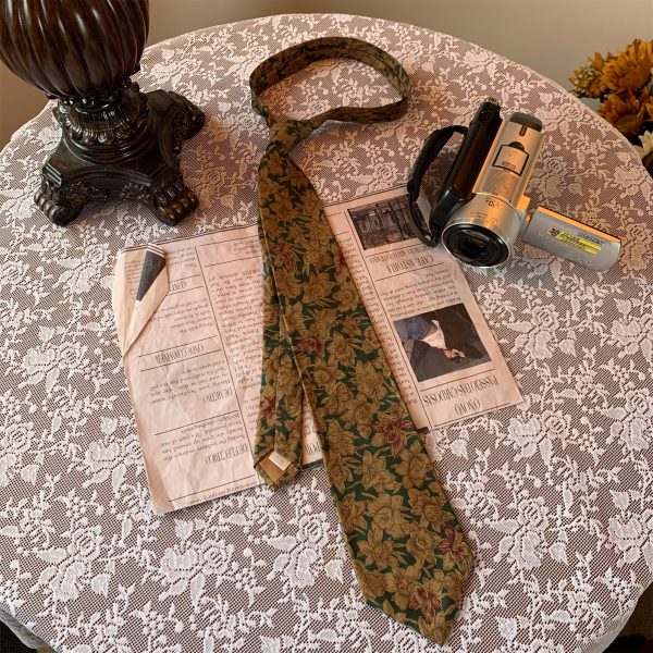 Retro Hong Kong Style Floral Long Tie 90s Wide Bow Tie Shirt Accessory for Versatile Fashion Looks