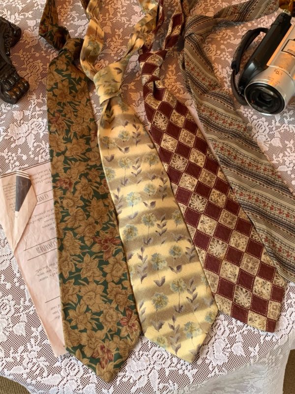 Retro Hong Kong Style Floral Long Tie 90s Wide Bow Tie Shirt Accessory for Versatile Fashion Looks