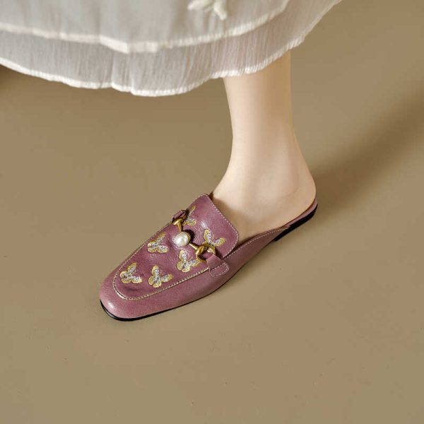 Retro Italian Closed Toe Sandals in Checkered Genuine Leather - Artistic National Style Slippers for Chic Summer Looks