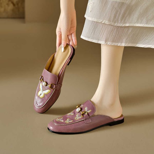 Retro Italian Closed Toe Sandals in Checkered Genuine Leather - Artistic National Style Slippers for Chic Summer Looks