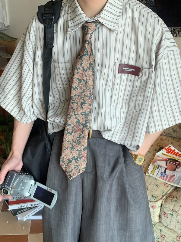 Retro Japanese-Style Vertical Striped Loose Short-Sleeve Shirt for Men and Women, Summer City Boy Aesthetic, Hong Kong Influence