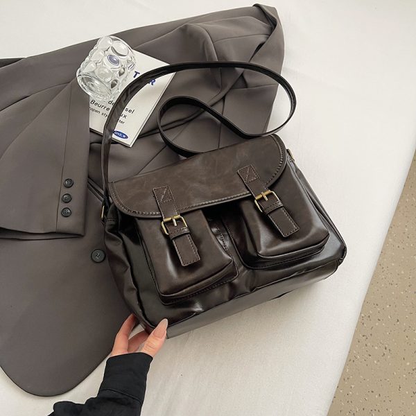 Retro Large-Capacity Crossbody Bag - Versatile Commuter Travel Shoulder Bag for Spring 2025