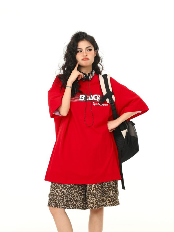 Retro Letter Print Short Sleeve T-Shirt for Men and Women - Trendy Loose Fit Red Tee for Summer - American Style