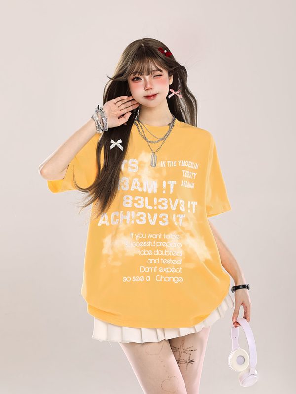 Retro Letter Print Short-Sleeve T-Shirt for Women - Casual Loose Fit, Summer 2025 Style, Vintage-Inspired Fashion