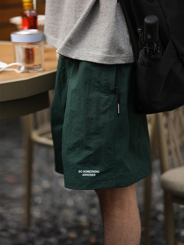 Retro Loose Fit Quick-Dry Shorts for Men and Women - Breathable Casual 5-Point Pants for Summer Outdoor Sports