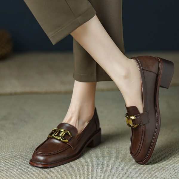 Retro Metal Buckle Chunky Heel Leather Shoes - Versatile Italian Style Footwear for Spring and Autumn 2025