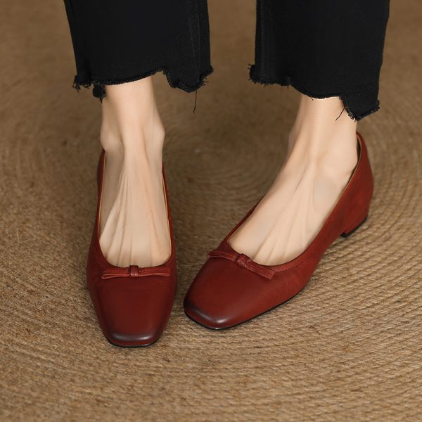 Retro Minimalist Genuine Leather Flats - Handmade Deer and Nara Cowhide Versatile Shallow Mouth Grandma Shoes for Women