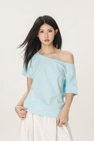 Retro Off-Shoulder T-Shirt for Women - Summer Short Sleeve Slim Fit - Unique Beautiful Hot Girl Style