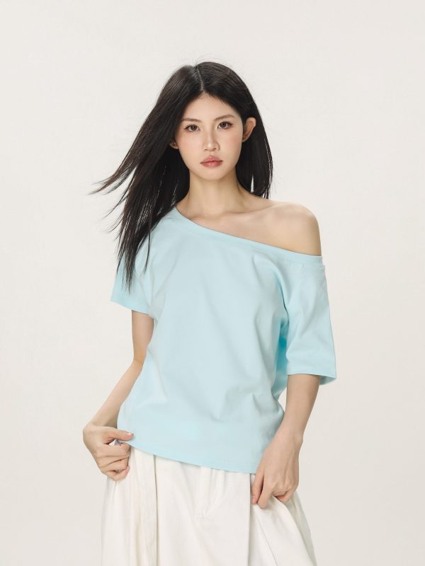 Retro Off-Shoulder T-Shirt for Women - Summer Short Sleeve Slim Fit - Unique Beautiful Hot Girl Style