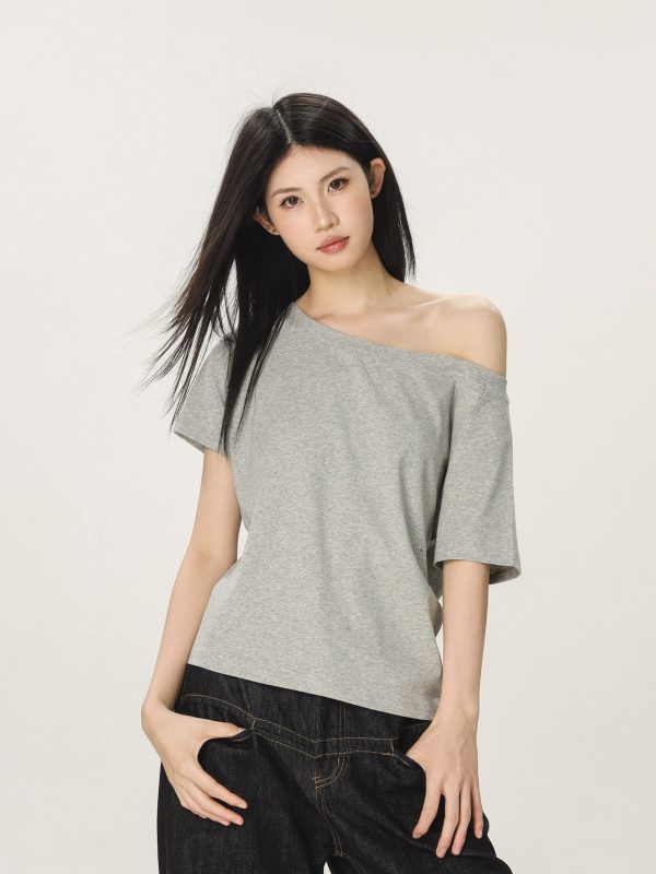 Retro Off-Shoulder T-Shirt for Women - Summer Short Sleeve Slim Fit - Unique Beautiful Hot Girl Style