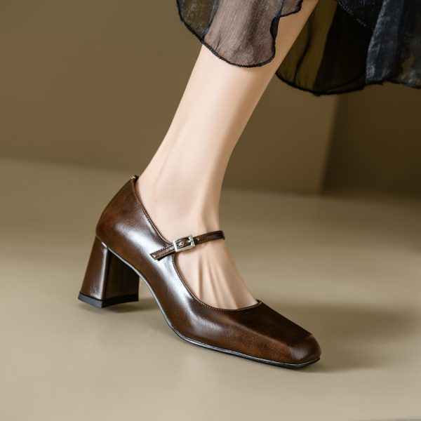 Retro One-Strap Mary Jane Shoes in Genuine Leather with Chunky Heels and Square Toes - Italian Style Fashion Footwear