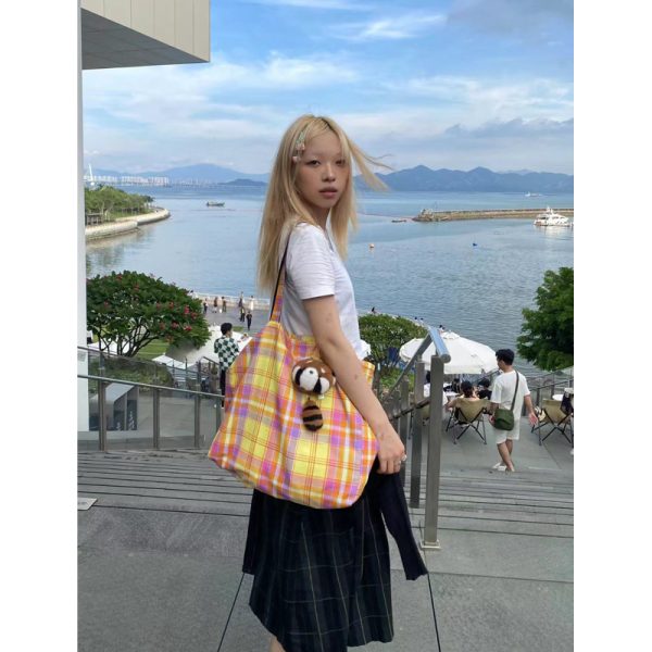 Retro Plaid Casual Canvas Tote Bag - Large Capacity Commuting Shoulder Bag for Autumn & Winter, Trendy Aesthetic Design