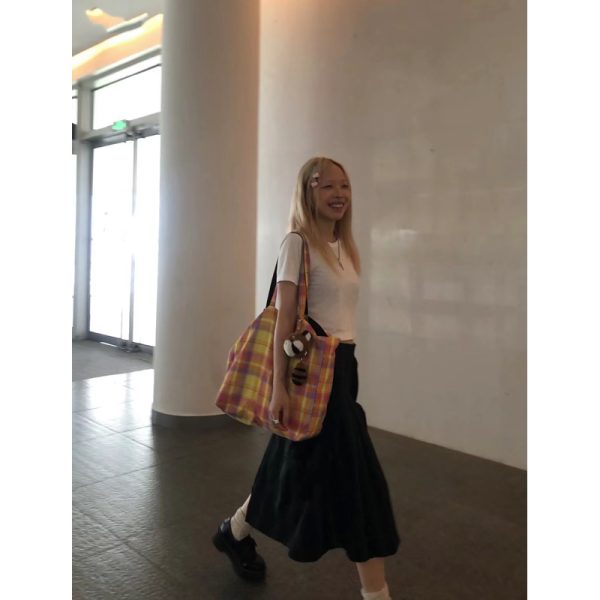 Retro Plaid Casual Canvas Tote Bag - Large Capacity Commuting Shoulder Bag for Autumn & Winter, Trendy Aesthetic Design
