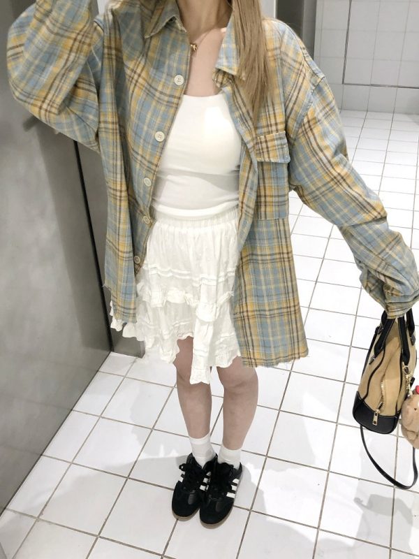 Retro Plaid Color-Blocking Long Sleeve Shirt for Men and Women - Versatile Casual Oversized Style for Early Spring