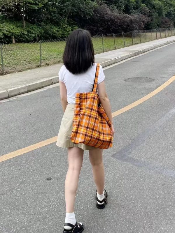 Retro Plaid Orange Tote Bag - Large Capacity Checkered Canvas Commuter Shoulder Bag for Stylish Shopping