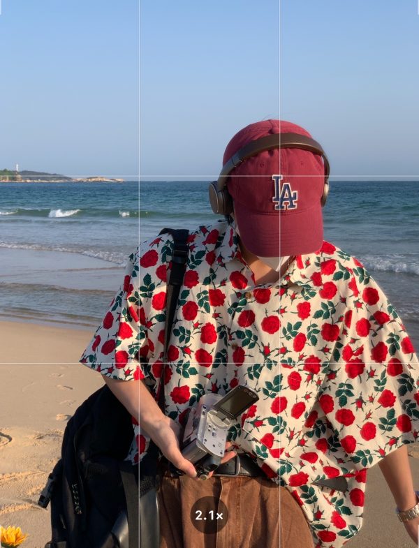 Retro Rose Print Short Sleeve Shirt - Handmade Hawaiian Style Vintage Top for Couples - Perfect for Beach Days