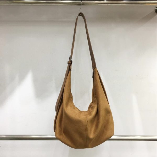 Retro Suede Dumpling Bag for Autumn/Winter - Korean Niche Design Commuting Shoulder Crossbody Tote