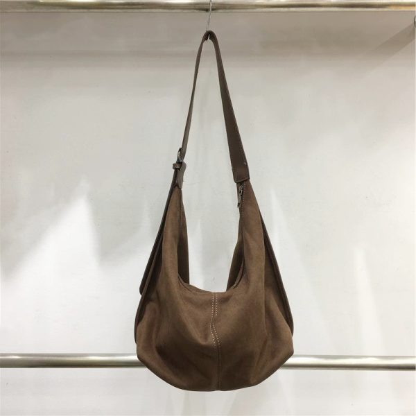 Retro Suede Dumpling Bag for Autumn/Winter - Korean Niche Design Commuting Shoulder Crossbody Tote