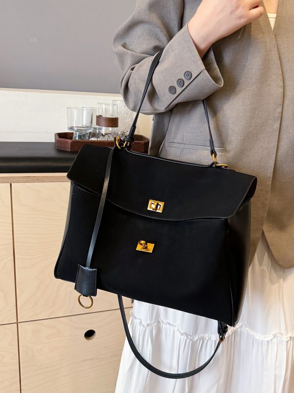 Retro Tote Bag for Women, Large Capacity Commuter Shoulder Bag, Sweet and Cool Travel Handbag, Stylish Everyday Tote