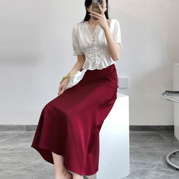 Satin Half Skirt with Diagonal Cut, Flared Design, High Waist, Silky Elastic Waist, Versatile Glossy Mid-Length Acetate Skirt