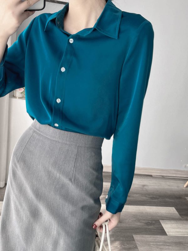 Satin Long Sleeve Shirt with Slimming Lapel, Solid Color, Glossy Finish for Commuting - Spring Fashion Top