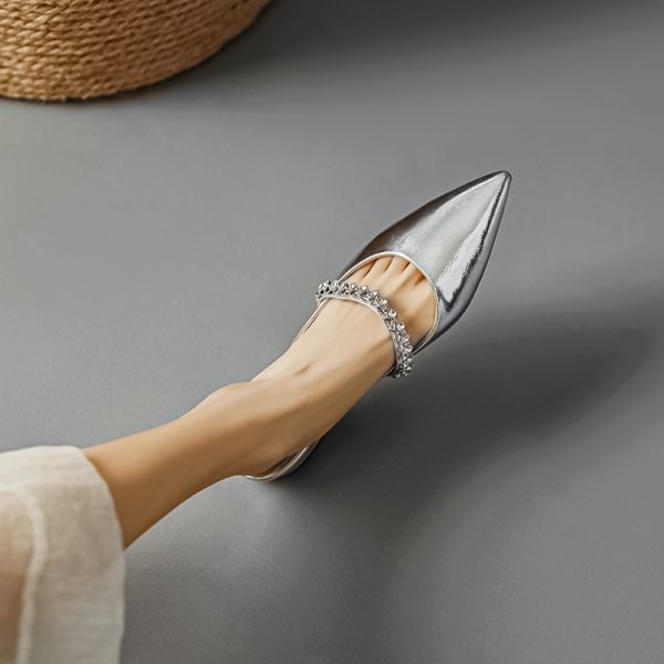 Silver Rhinestone Pointed Toe Low-Heeled Closed-Toe Sandals for Women - Trendy Half-Drag Style for Outdoor Wear, Celebrity-Inspired Design