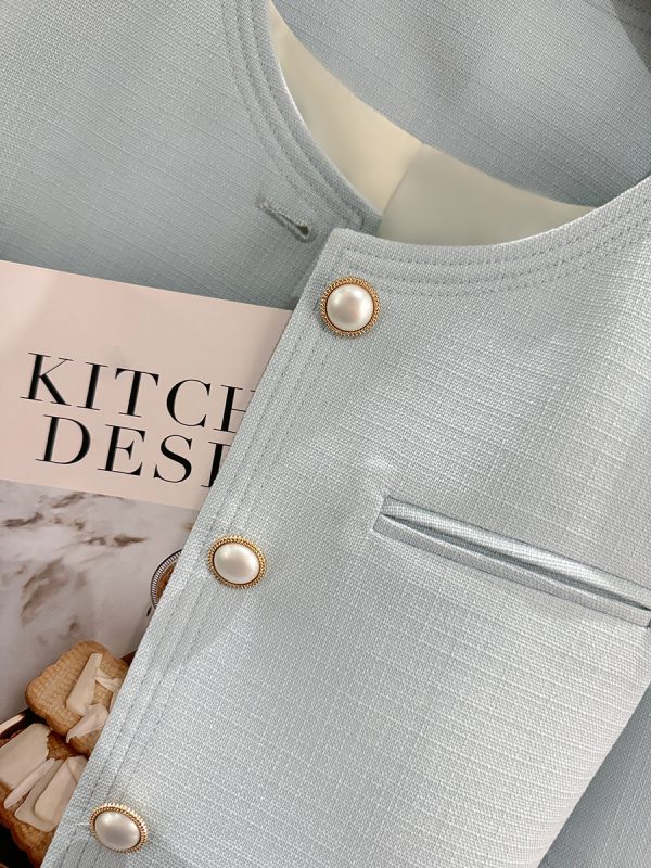 Sky Blue Korean-Style Short Sleeve Blazer for Women - Summer Lightweight Fashion Top, 2025 Trendy Socialite Wear