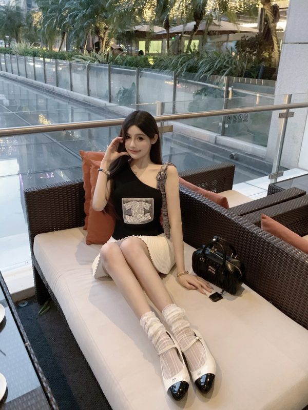 Slanted Shoulder Bow Tie Tank Top with Ice Silk Knitted Sweater - Trendy Women's Outfit for 90s and Y2K Styles
