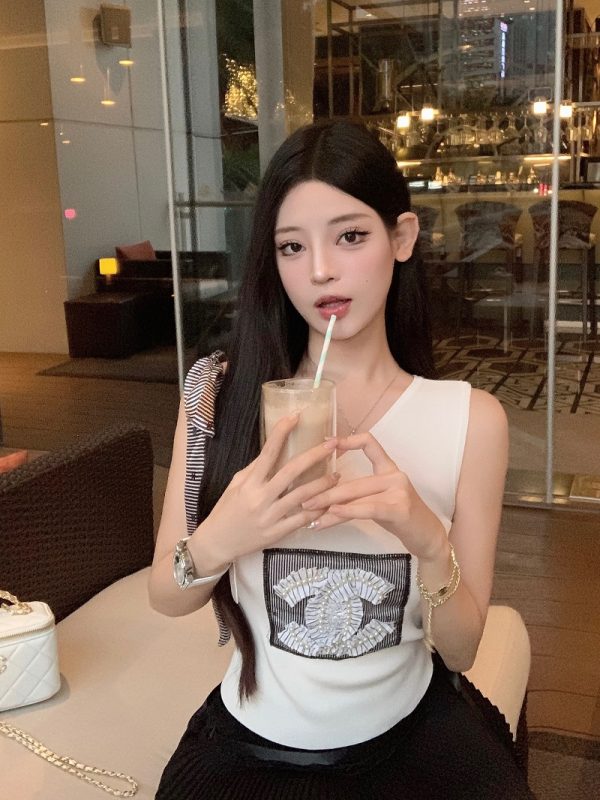 Slanted Shoulder Bow Tie Tank Top with Ice Silk Knitted Sweater - Trendy Women's Outfit for 90s and Y2K Styles