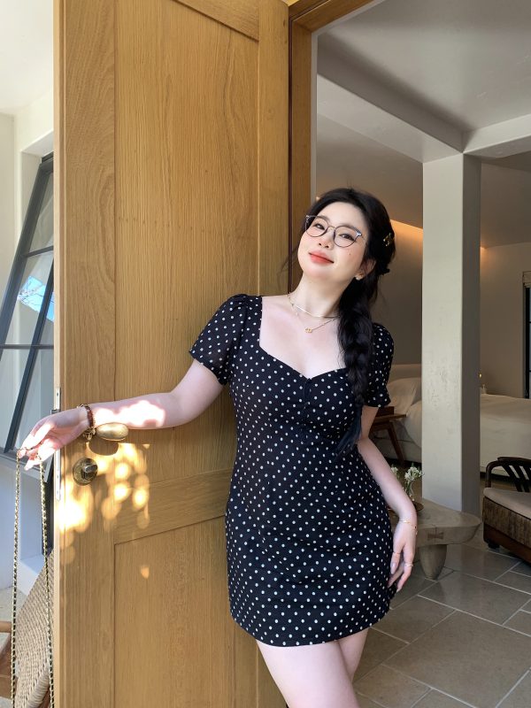 Slightly Chubby Heartbeat Polka Dot Lace Waist-Defined Short Sleeve Plus Size Dress with Short Skirt - Y2K Style