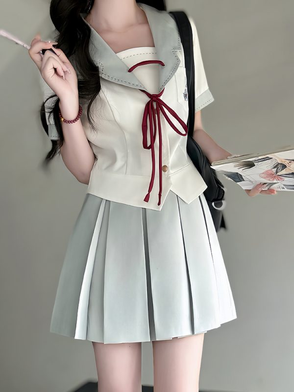 Slim-Fit High-Waisted Navy Collar Sailor Suit Set - Original JK Uniform College Style with Pudding Bear Design for Summer