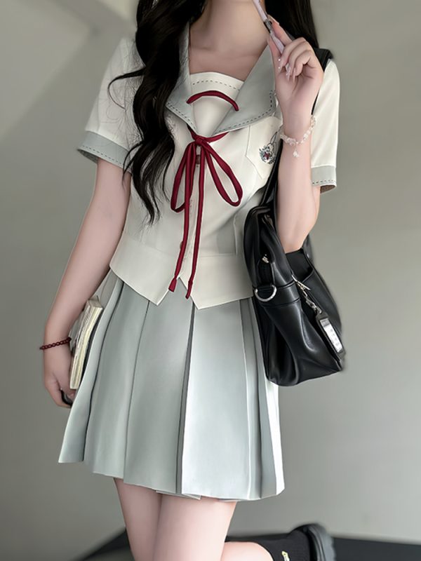 Slim-Fit High-Waisted Navy Collar Sailor Suit Set - Original JK Uniform College Style with Pudding Bear Design for Summer