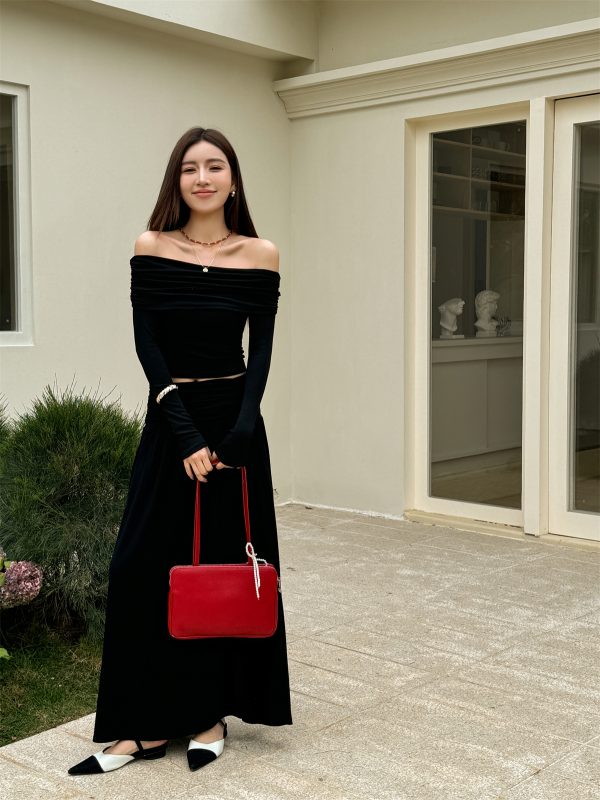 Slim-Fit One-Shoulder Skin-Baring Top and Pleated Long Skirt Set - Light Fabric Spring Korean Style Outfit