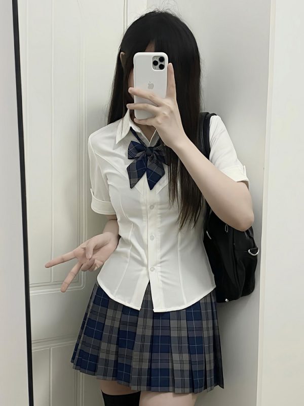 Slim Fit V-Neck White Shirt with Camellia Print, Long & Short Sleeves, College Style, Spring Summer Trend for Girls
