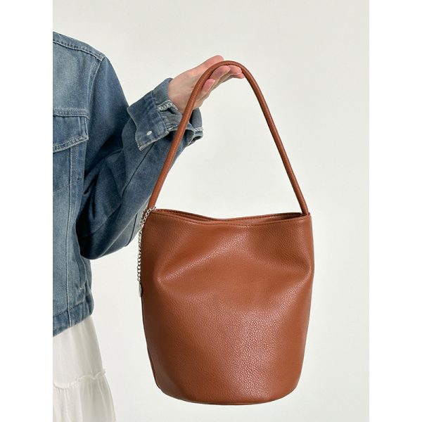 Soft Leather Water Bucket Tote Bag for Women - Summer 2024 Niche Shoulder Bag, Commuting Underarm Style