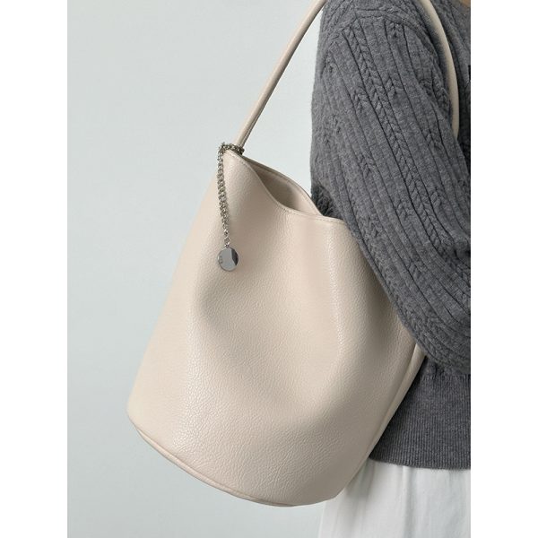 Soft Leather Water Bucket Tote Bag for Women - Summer 2024 Niche Shoulder Bag, Commuting Underarm Style