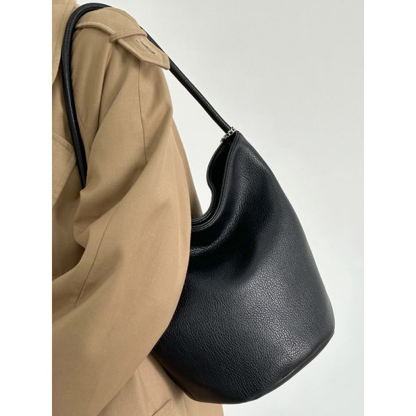 Soft Leather Water Bucket Tote Bag for Women - Summer 2024 Niche Shoulder Bag, Commuting Underarm Style