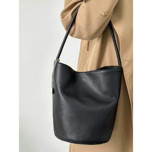 Soft Leather Water Bucket Tote Bag for Women - Summer 2024 Niche Shoulder Bag, Commuting Underarm Style