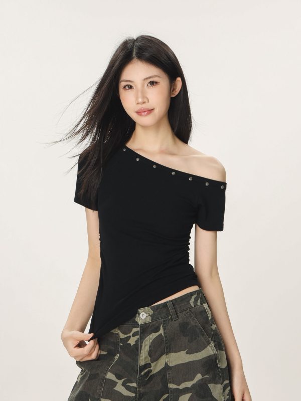 Spicy Girl Off-Shoulder Short Sleeve T-Shirt for Women - American Style Summer Slim Fit Top with Beautifully Tailored Waist