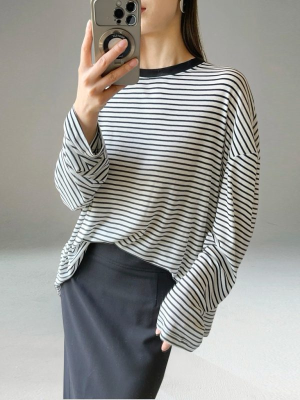 Striped Long-Sleeve Lightweight T-Shirt for Women - Summer Style, Loose-Fitting, Breathable Base Layer, Versatile Casual Top