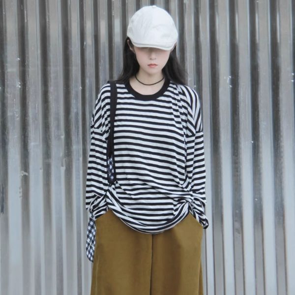 Striped Long-Sleeve Lightweight T-Shirt for Women - Summer Style, Loose-Fitting, Breathable Base Layer, Versatile Casual Top