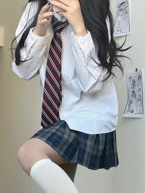 Striped Short-Sleeve Japanese College-Style White Shirt - Loose High-End Summer Top for Women - Trendy Casual Wear