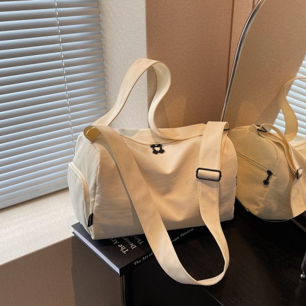 Stylish Large Capacity Travel Bag for Women - Lightweight Versatile Sports Fitness Shoulder Crossbody Bag for Short Trips