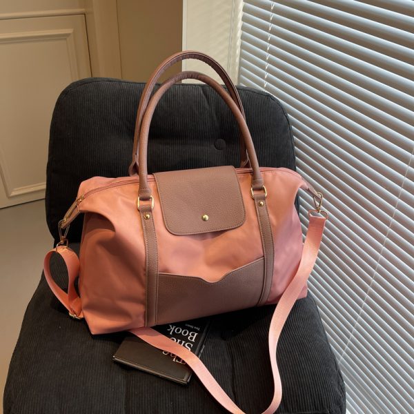 Stylish Large Capacity Women's Fitness Tote Bag - Lightweight Shoulder Bag for Travel, Business, and Short Trips
