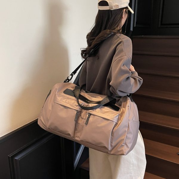 Stylish Lightweight Travel Bag for Women - Large Capacity Crossbody Handbag for Short-Distance, Sports, and Fitness