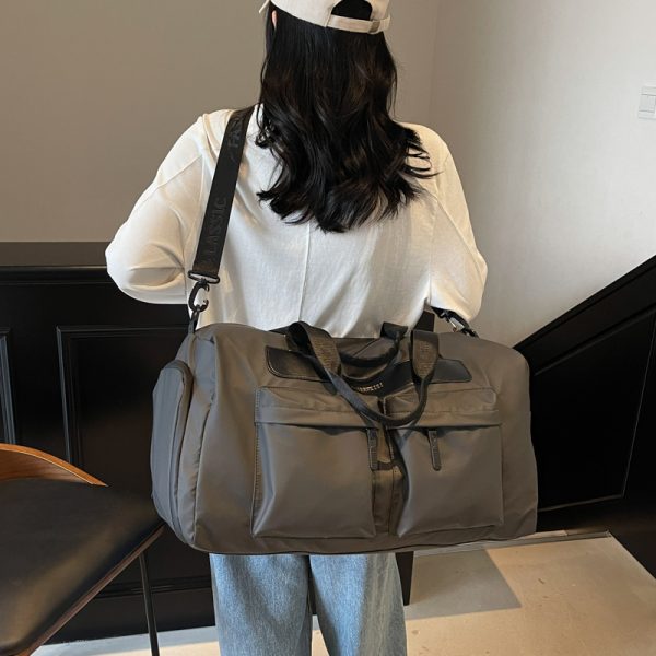 Stylish Lightweight Travel Bag for Women - Large Capacity Crossbody Handbag for Short-Distance, Sports, and Fitness